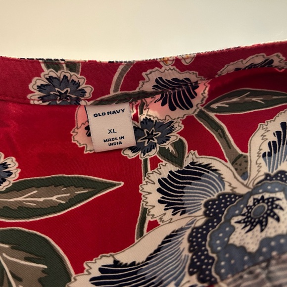 🌼 Old Navy Boho Tassle Tie Top 🌼 - Picture 2 of 2